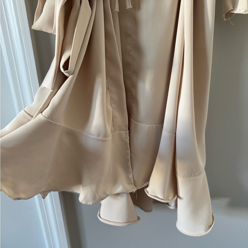 Cream Colored Robe with Ruffle Sleeves and Ruffle Hem - Picture 4 of 6